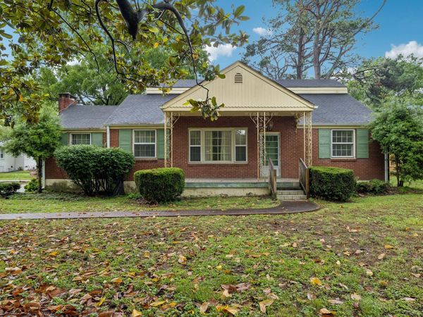 249 Fairway Dr, Nashville, TN 37214