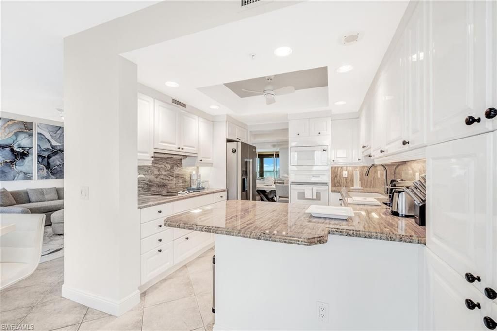 7225 Pelican Bay Blvd, Unit 2004, Naples, FL 34108 Photo