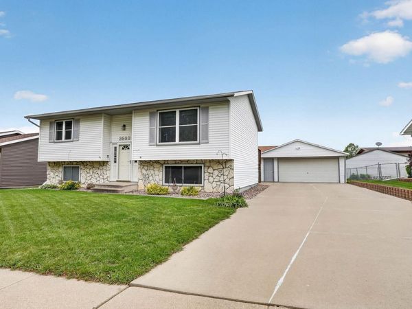 3923 Del Matro Road, Waterloo, IA 50701