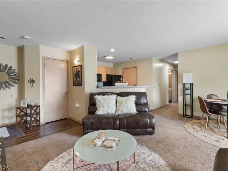 1456 Buckingham Gate A Boulevard, Cuyahoga Falls, OH 44221 Photo 10