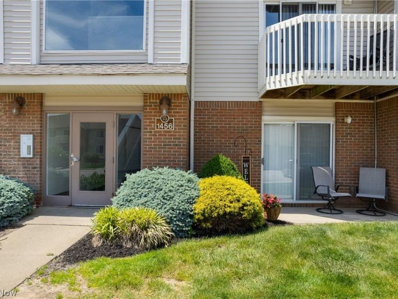 1456 Buckingham Gate A Boulevard, Cuyahoga Falls, OH 44221 Photo 4