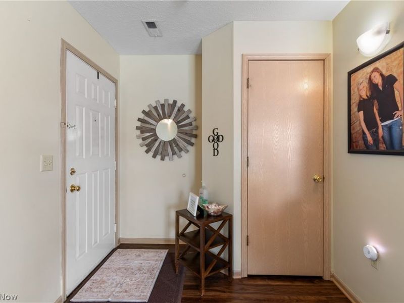 1456 Buckingham Gate A Boulevard, Cuyahoga Falls, OH 44221 Photo 6