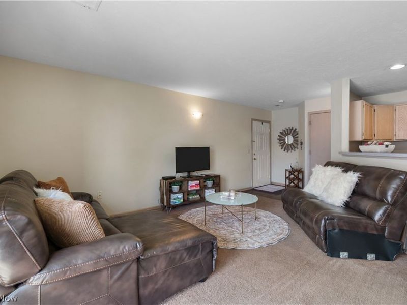 1456 Buckingham Gate A Boulevard, Cuyahoga Falls, OH 44221 Photo 9