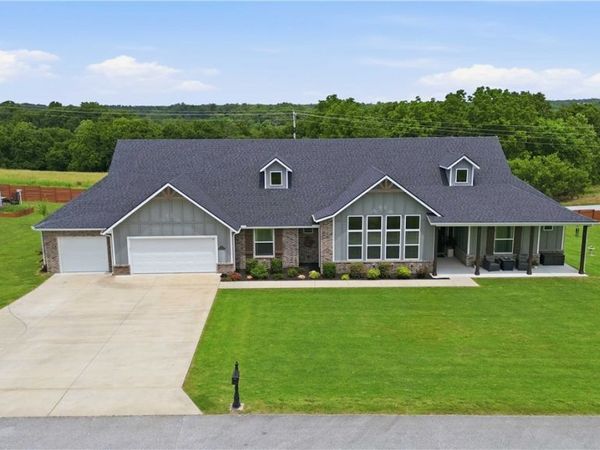 18850 Patriots Dream Drive, Siloam Springs, AR 72761