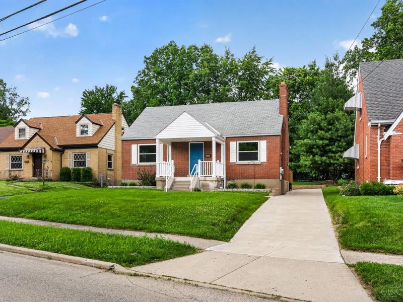5544 Raceview Avenue, Green Township, OH 45248 Photo 2