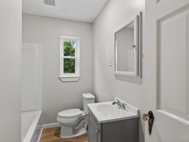 5544 Raceview Avenue, Green Township, OH 45248 Photo 26