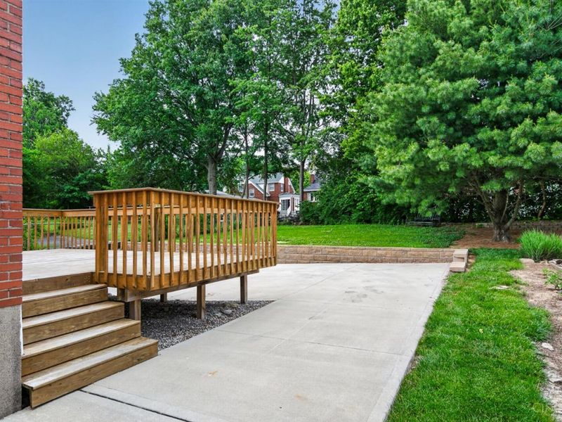 5544 Raceview Avenue, Green Township, OH 45248 Photo 36