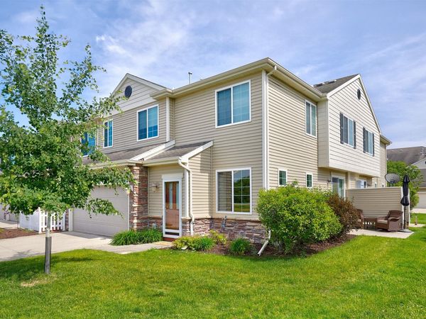 8462 Cody Drive, West Des Moines, IA 50266
