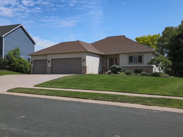 2400 Emerald Bend , Hudson, WI 54016