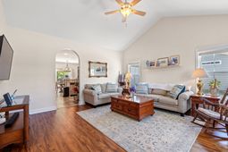 1538 Stilley Circle photo 4