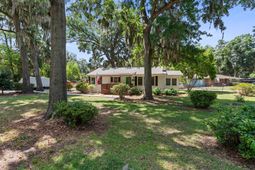 2420 Pine Court photo 4
