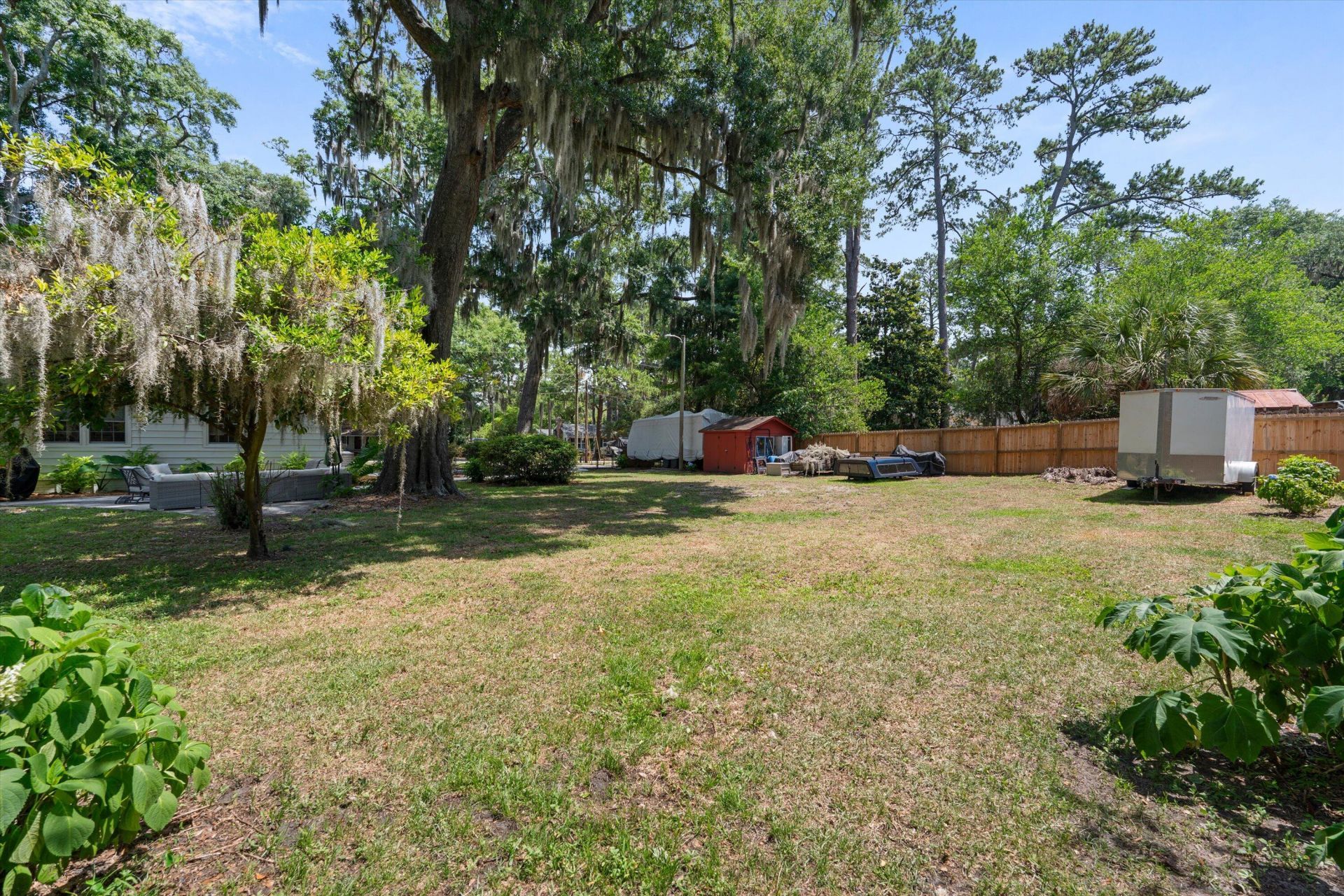 2420 Pine Court Photo 34