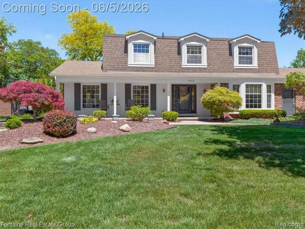 35210 Lancashire Road, Livonia, MI 48152
