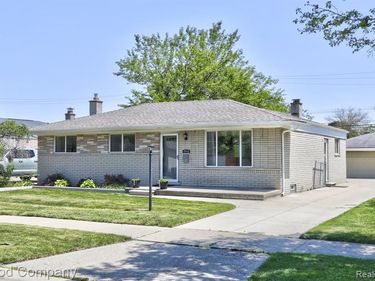 2742 Downey Drive , Troy, MI 48083