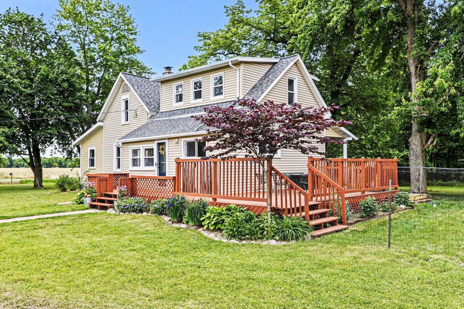 7222 Hollywood Road, Berrien Springs, MI 49103 Main Photo