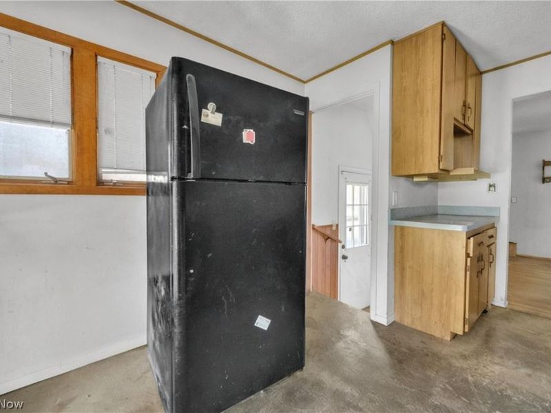 351 Gayle Drive, Sheffield Lake, OH 44054 Photo 7