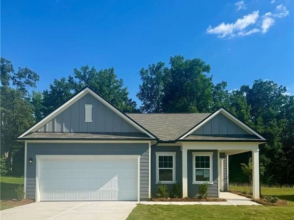 29 Crescent Boulevard, Carrollton, GA 30116