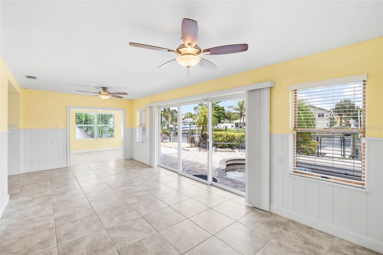 5541 Bayou Grande Boulevard Ne, Saint Petersburg, FL 33703 Photo