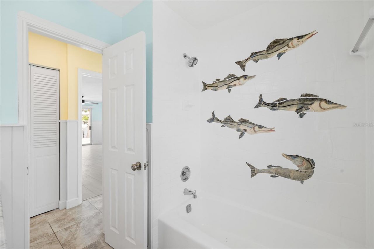5541 Bayou Grande Boulevard Ne, Saint Petersburg, FL 33703 Photo