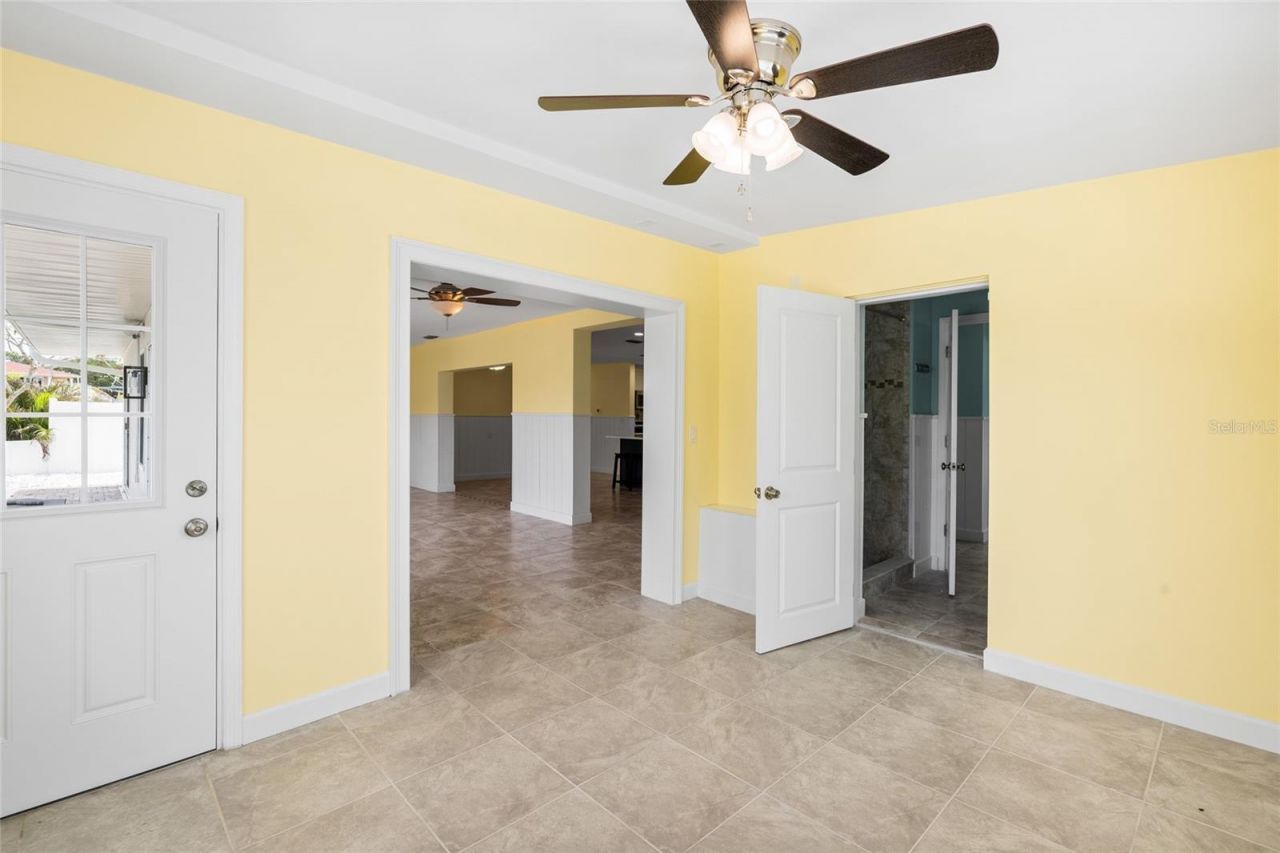 5541 Bayou Grande Boulevard Ne, Saint Petersburg, FL 33703 Photo