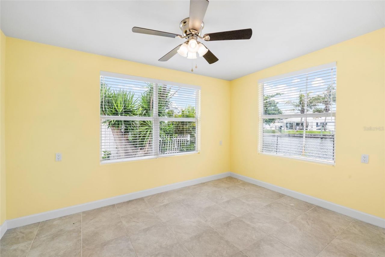 5541 Bayou Grande Boulevard Ne, Saint Petersburg, FL 33703 Photo