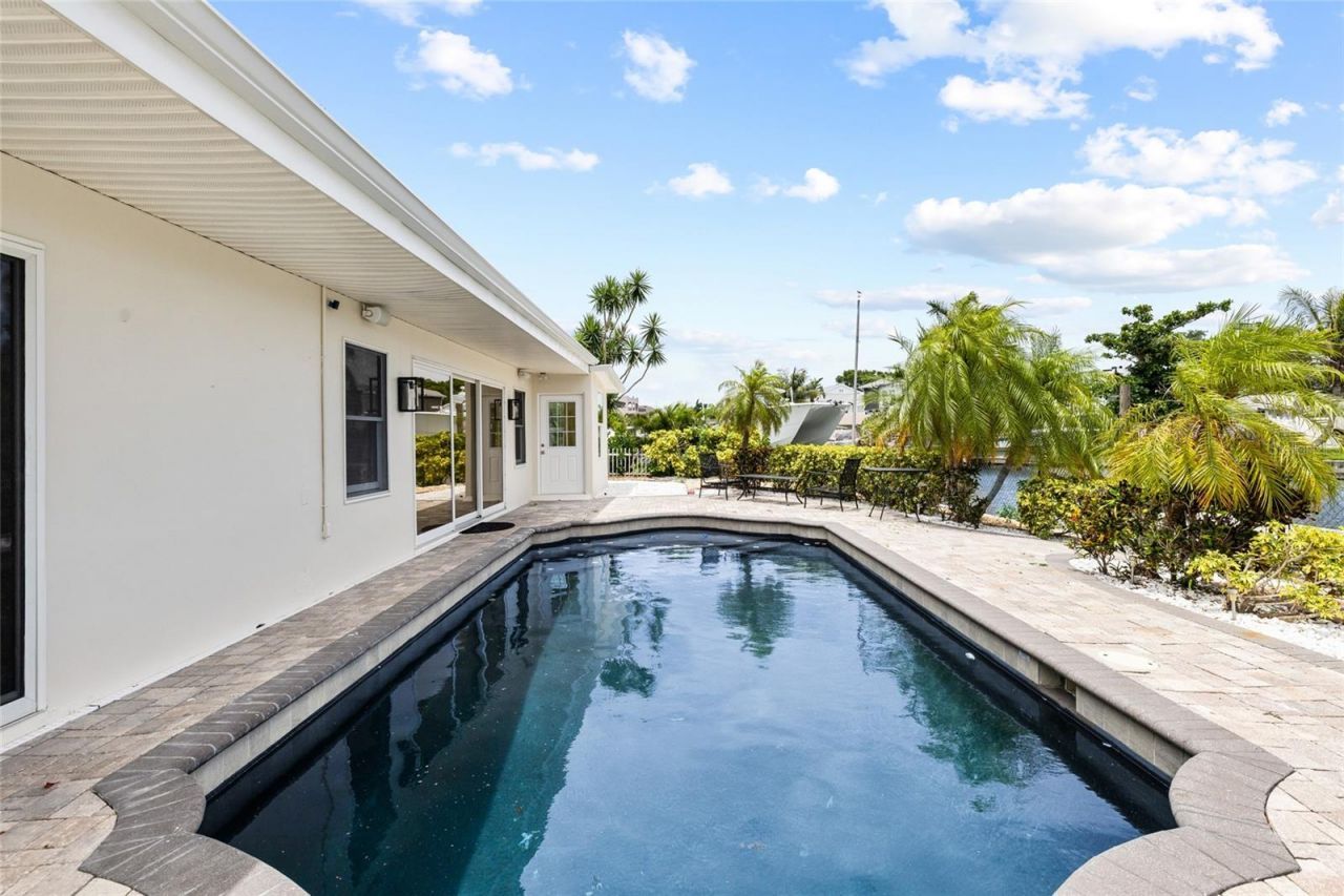 5541 Bayou Grande Boulevard Ne, Saint Petersburg, FL 33703 Photo