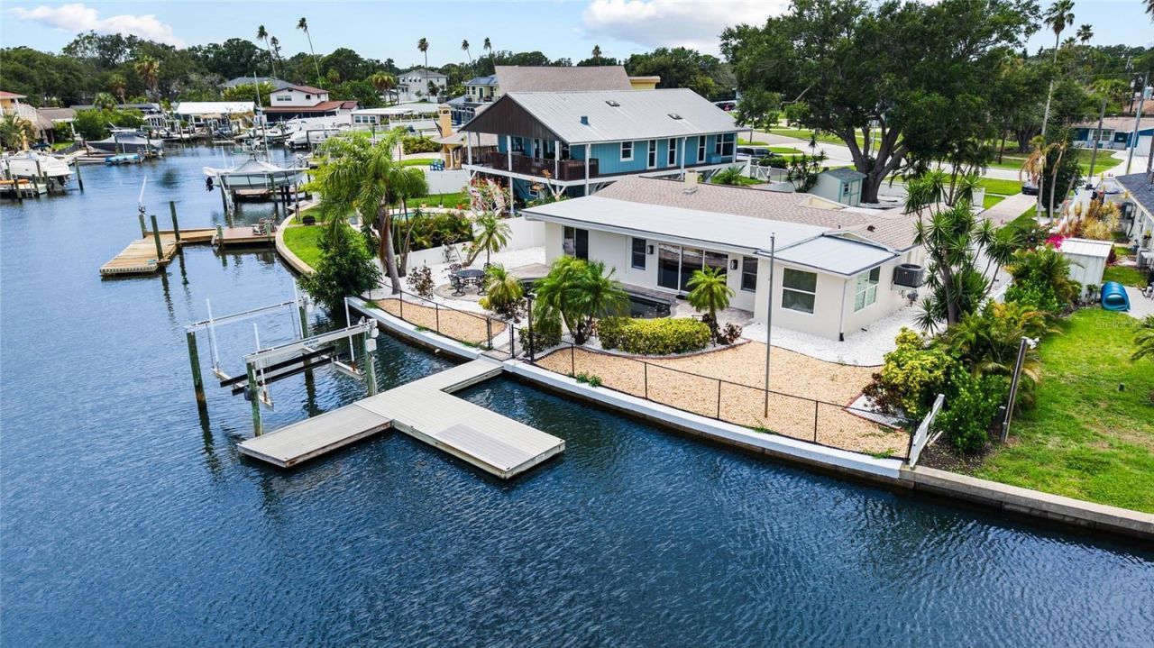 5541 Bayou Grande Boulevard Ne, Saint Petersburg, FL 33703 Photo