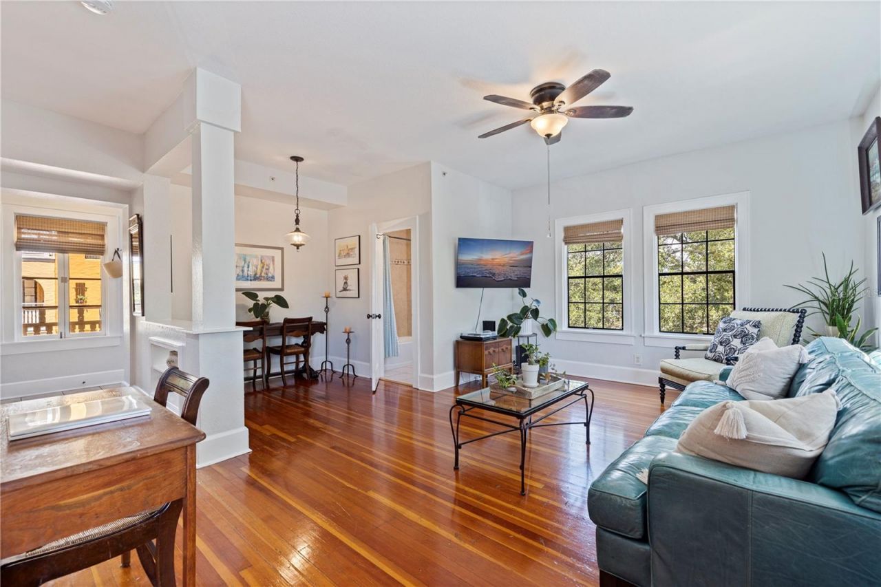 210 22nd Avenue Ne, Unit 6, Saint Petersburg, FL 33704 Photo