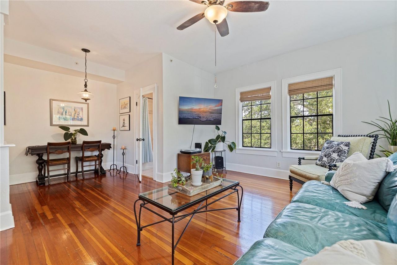 210 22nd Avenue Ne, Unit 6, Saint Petersburg, FL 33704 Photo
