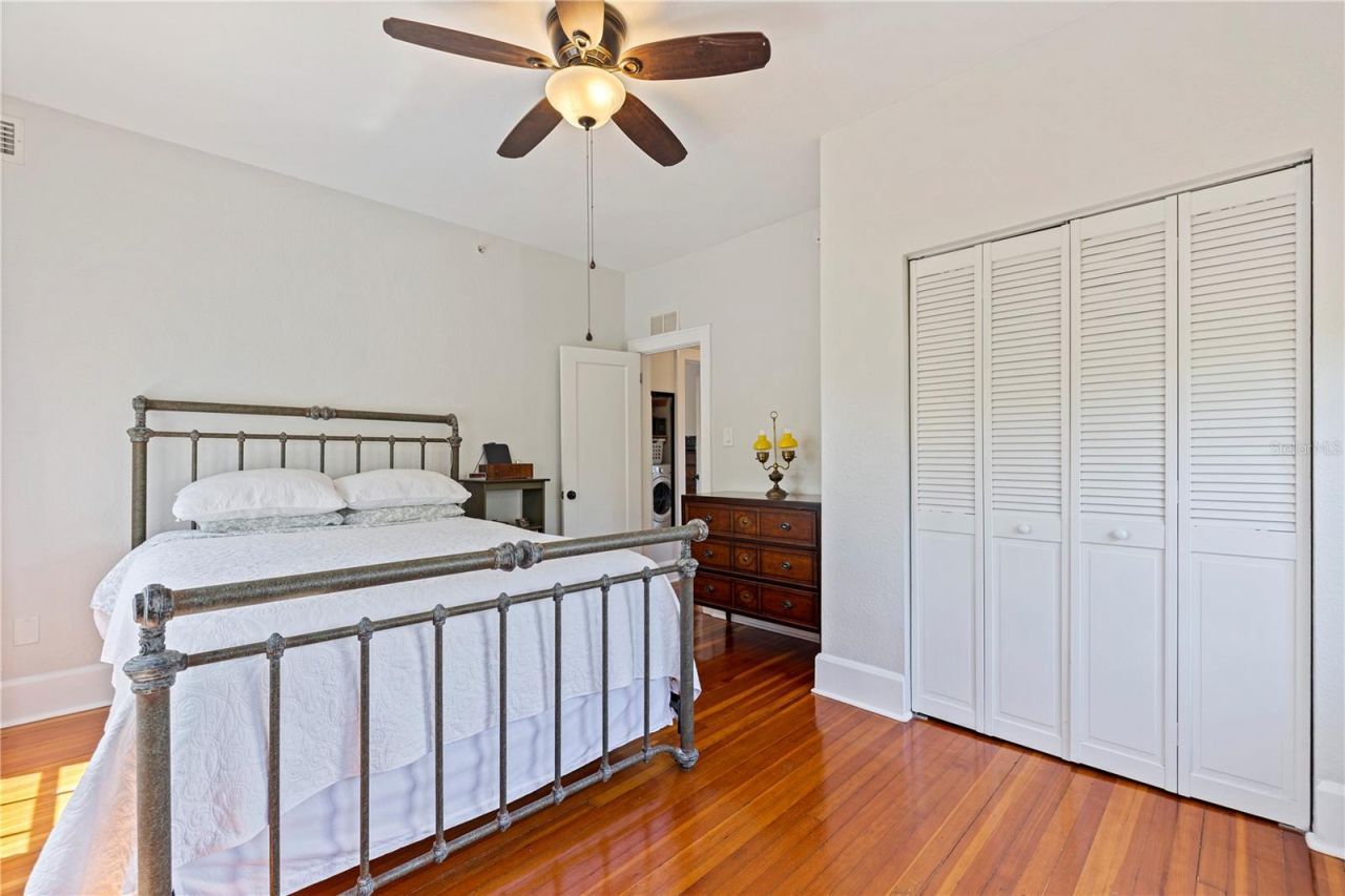 210 22nd Avenue Ne, Unit 6, Saint Petersburg, FL 33704 Photo