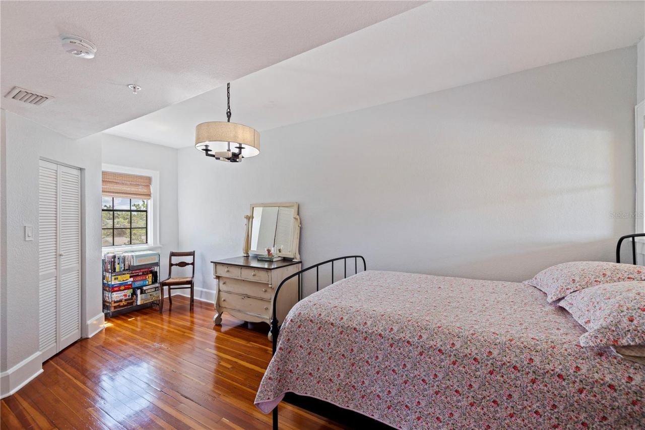 210 22nd Avenue Ne, Unit 6, Saint Petersburg, FL 33704 Photo