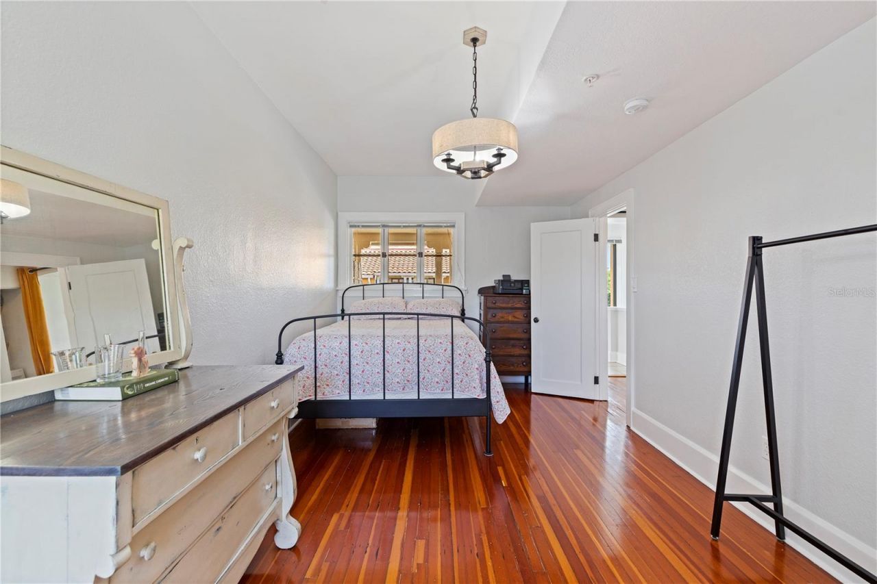 210 22nd Avenue Ne, Unit 6, Saint Petersburg, FL 33704 Photo