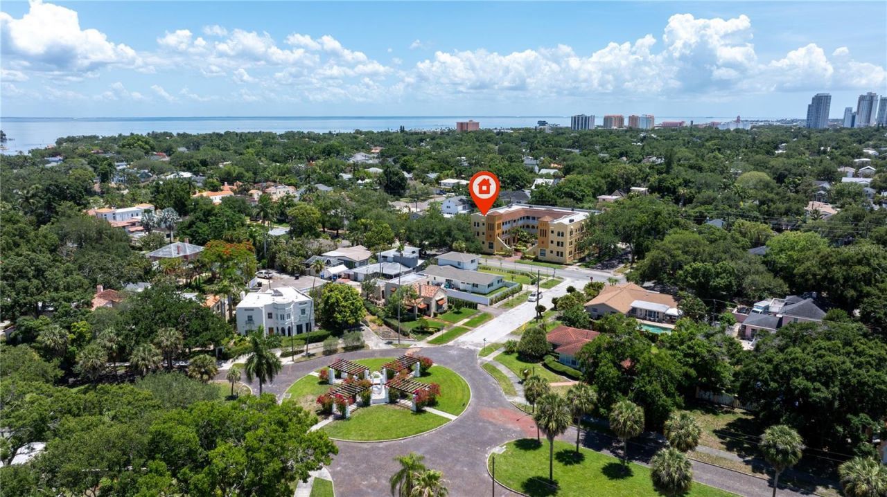 210 22nd Avenue Ne, Unit 6, Saint Petersburg, FL 33704 Photo