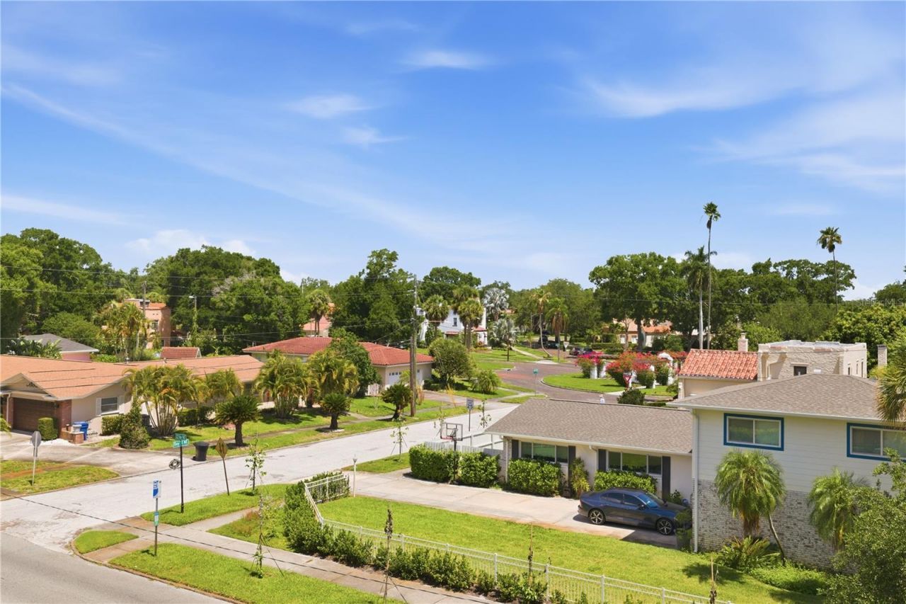 210 22nd Avenue Ne, Unit 6, Saint Petersburg, FL 33704 Photo