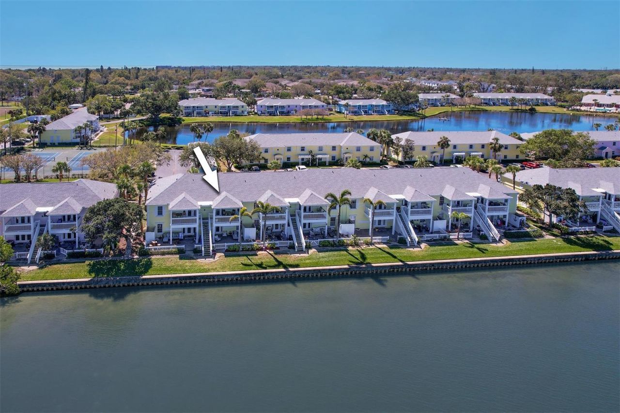 225 Pompano Drive Se, Unit C, Saint Petersburg, FL 33705 Photo