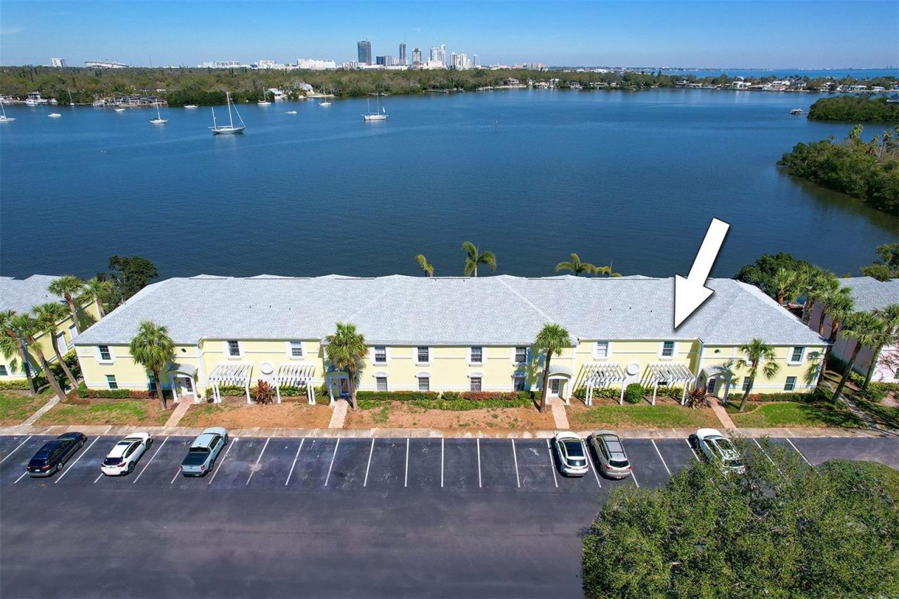 225 Pompano Drive Se, Unit C, Saint Petersburg, FL 33705 Photo