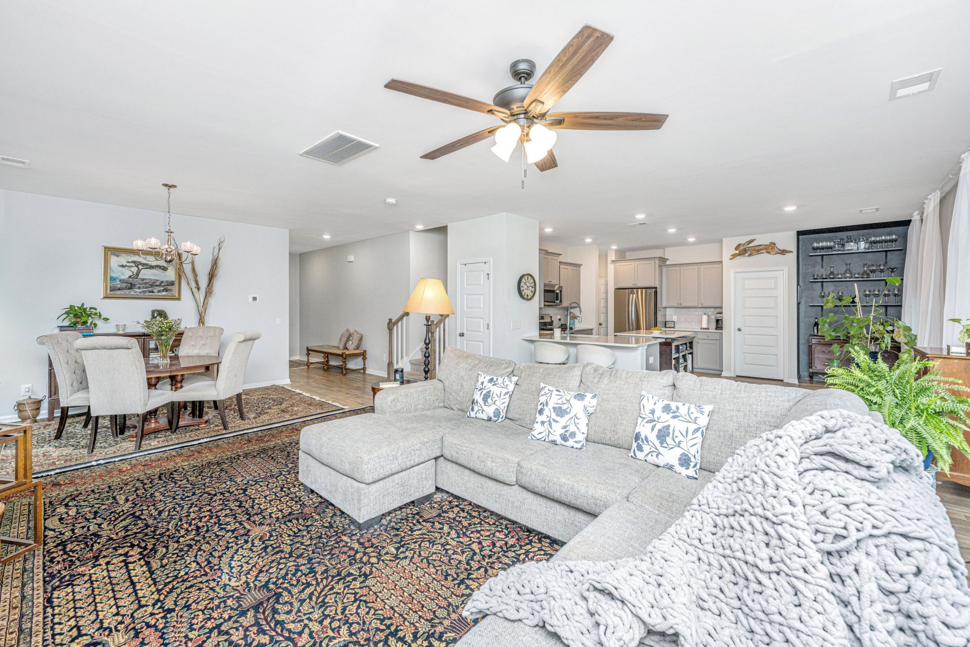 217 Squire Pope Road Photo 11