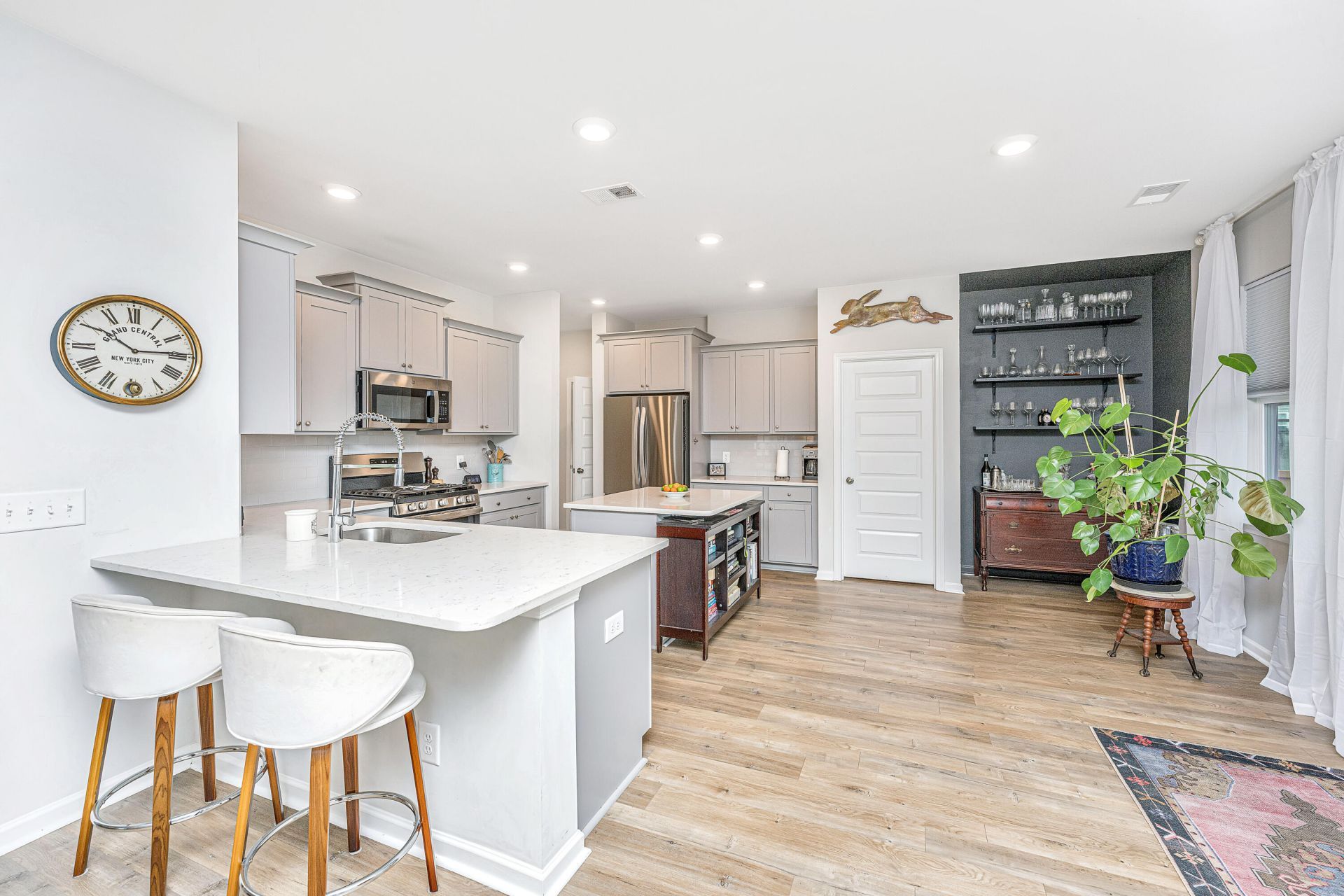 217 Squire Pope Road Photo 16