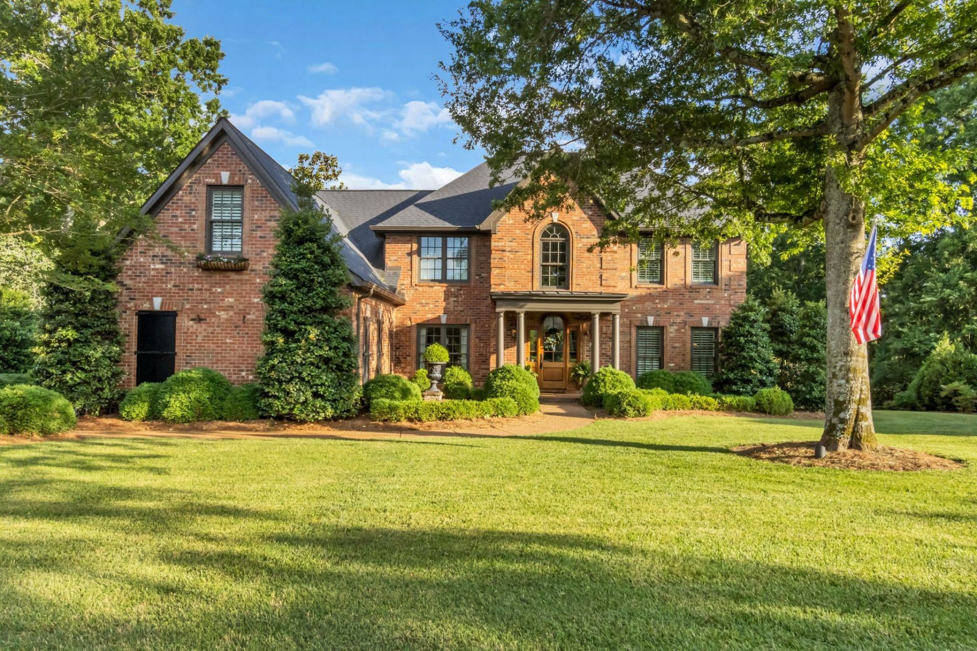 2239 Shannon Dr , Murfreesboro, TN 37129 Main Photo