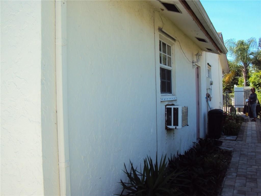 10132 S Windtree Ln S, Watergate, FL 33428 Photo
