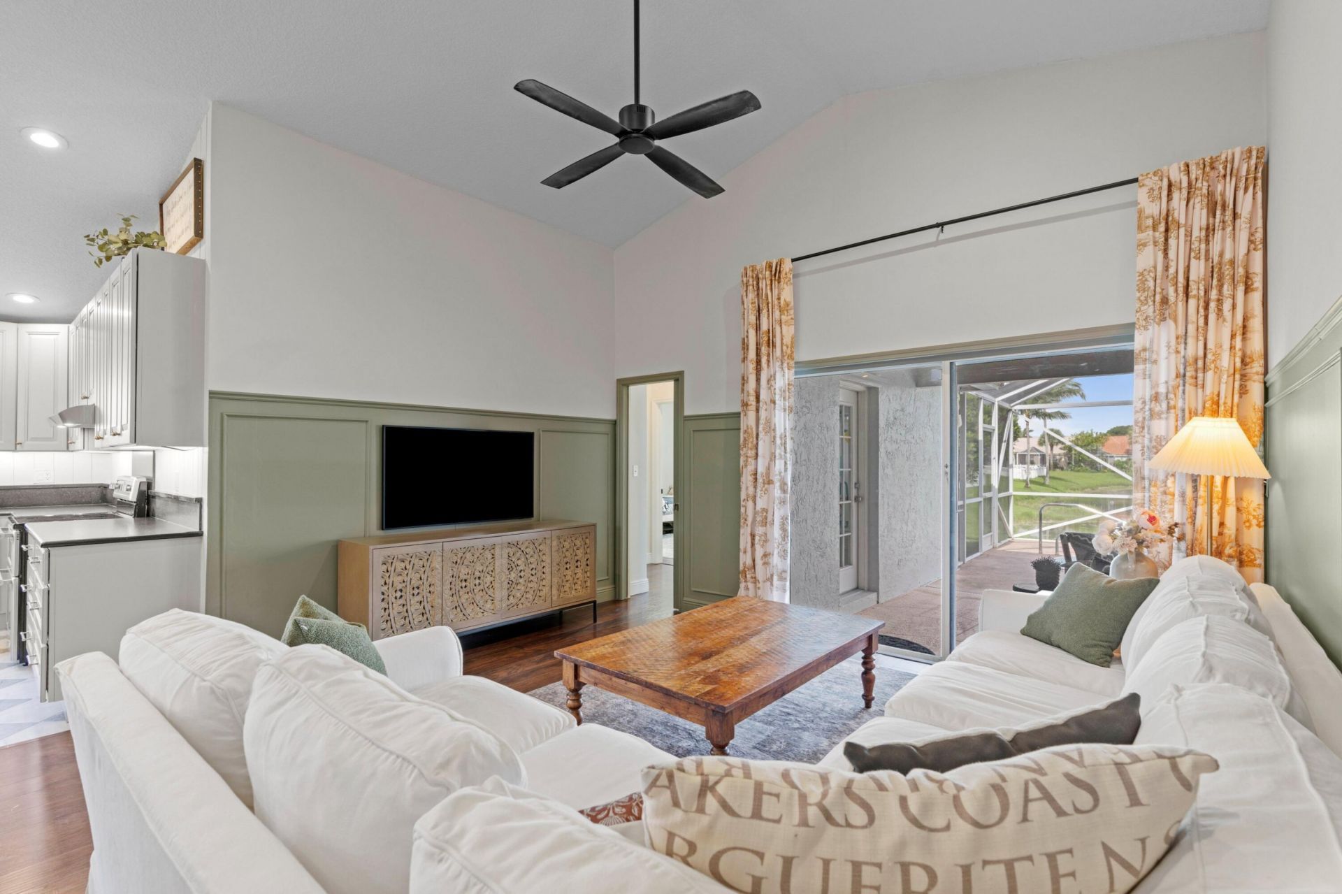 182 Saratoga Boulevard E, Royal Palm Beach, FL 33411 Photo