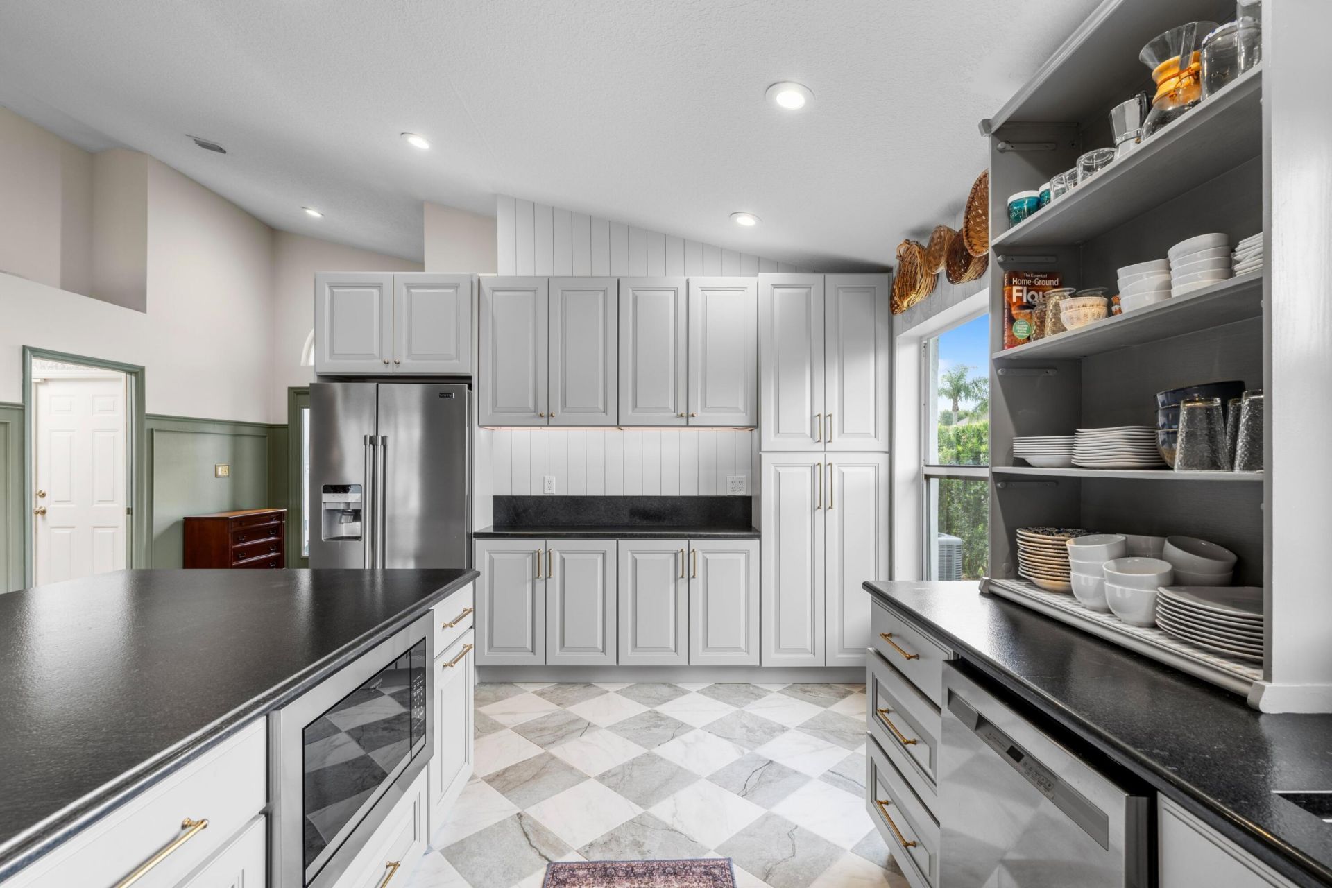 182 Saratoga Boulevard E, Royal Palm Beach, FL 33411 Photo
