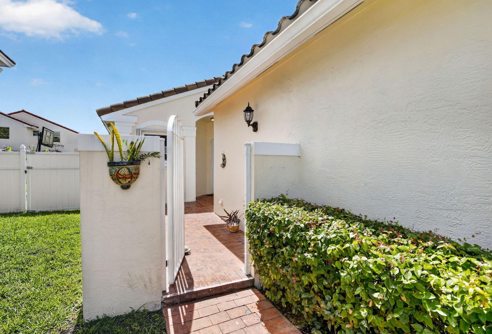 Please Call For Address, Pembroke Pines, FL 33029 Photo