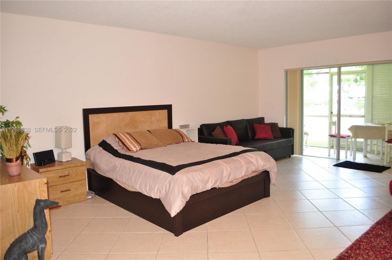 9826 Marina Boulevard, Unit 1015, Boca Raton, FL 33428 Photo