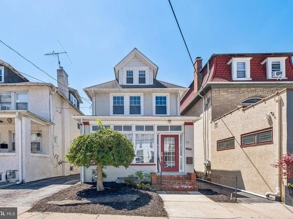 105 SPRING MILL AVENUE , CONSHOHOCKEN, PA 19428