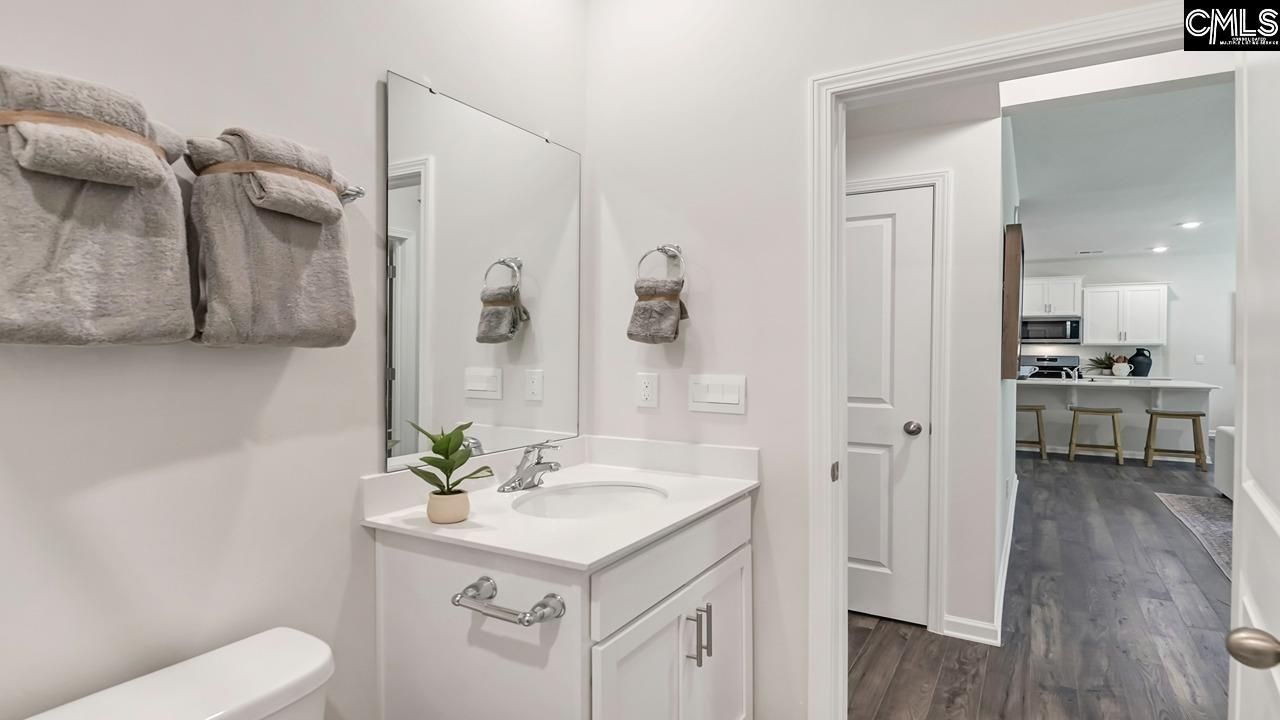 406 Leathertree Lane  Photo 25