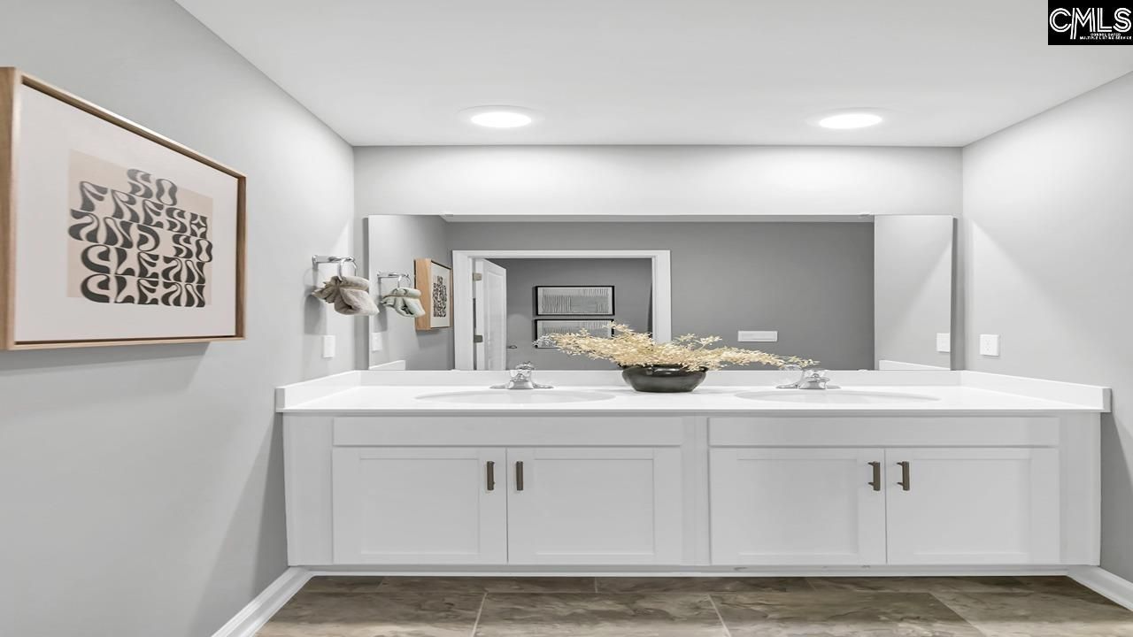 406 Leathertree Lane  Photo 40