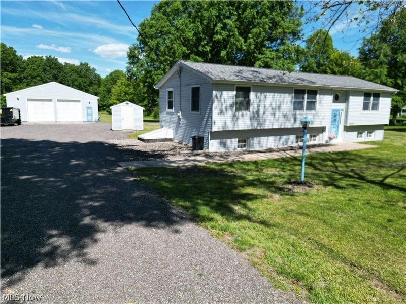 10685 Scotts Corner Road, Diamond, OH 44412 Photo 2