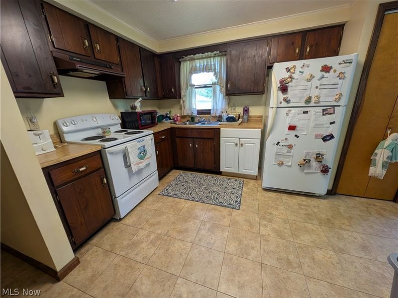 10685 Scotts Corner Road, Diamond, OH 44412 Photo 21