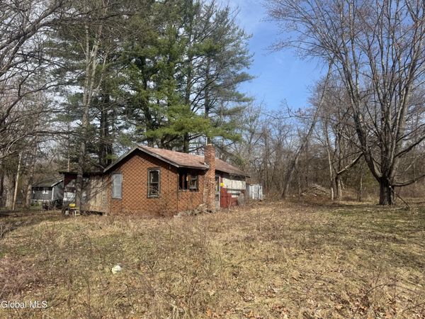 18 Sunset Drive, Selkirk, NY 12158